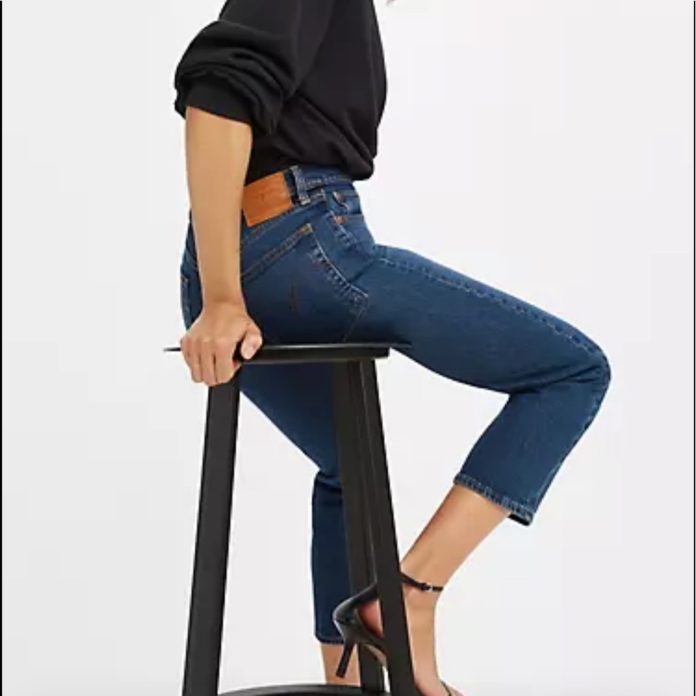 Levi’s Wedgie Fit Straight Ankle Jeans